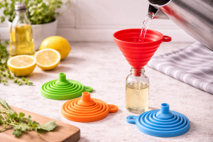 Mini Trichter Set 4 Stk. | für Flaschen & Reisegrössen | Silikon